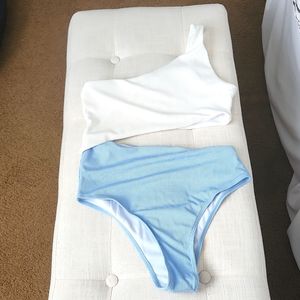 SHEIN, small, light blue and white